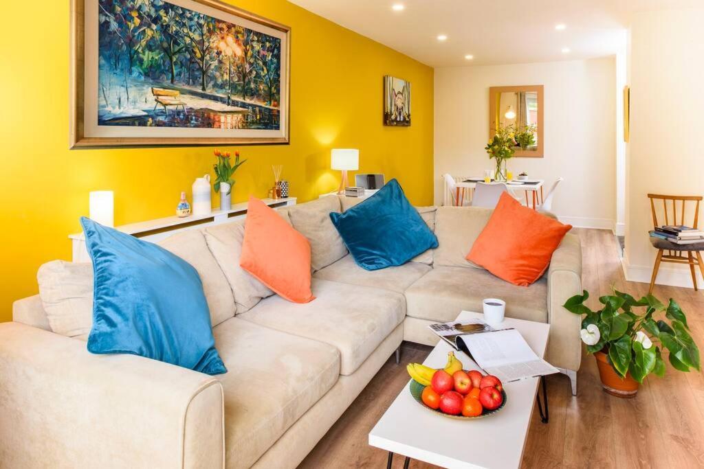 Luxury Underground Parking 5* Apartment Belfast