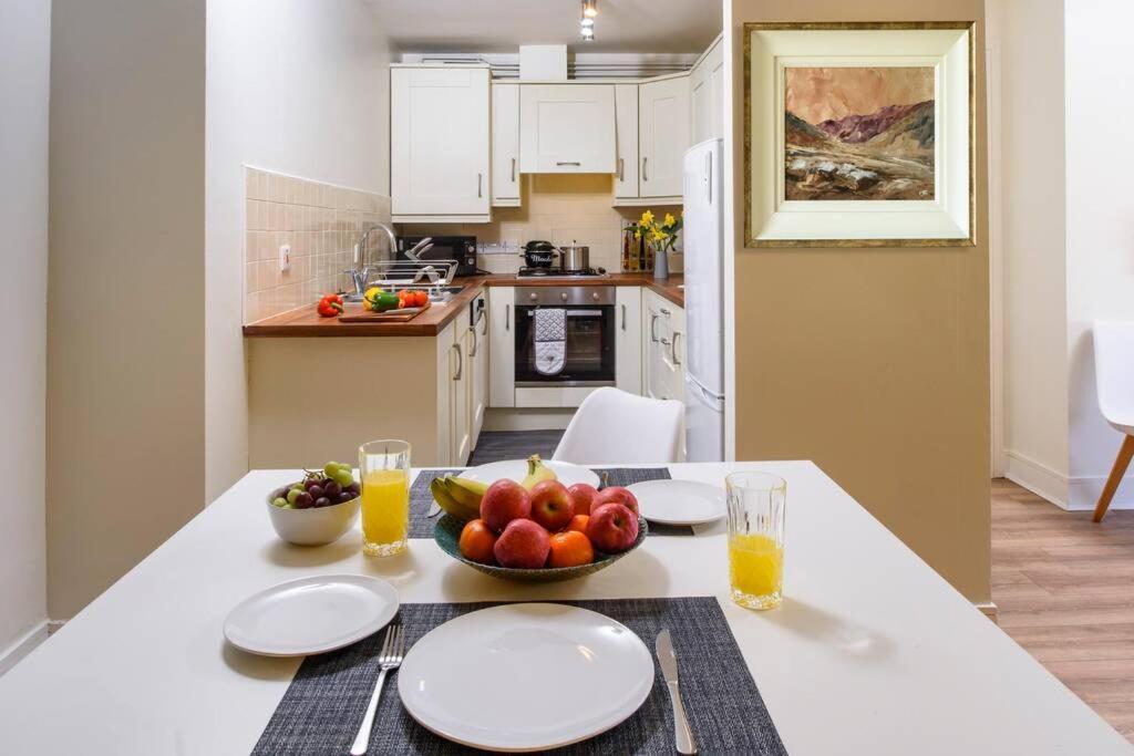 Luxury Underground Parking 5* Apartment *